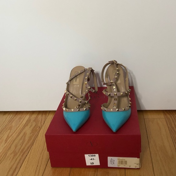 Valentino Rockstud Slingback Pump - Picture 2 of 7